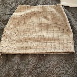 LB tweed mini skirt!! size small